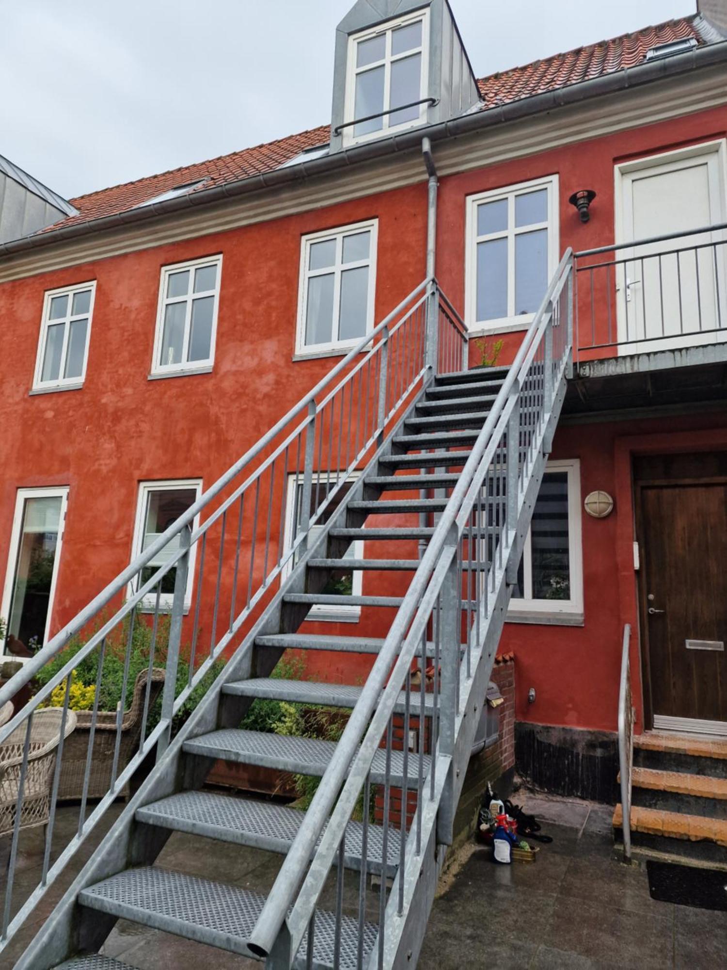 Paen Central Lejlighed Med Gratis Parkering Randers Esterno foto